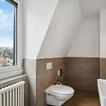 Lägenhet 3 Bedroom Duplex In Wiedikon *