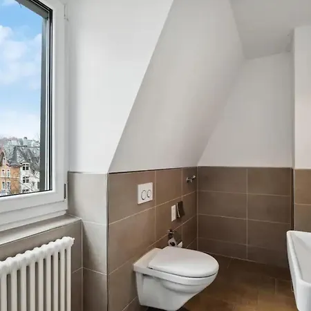Apartment 3 Bedroom Duplex In Wiedikon *