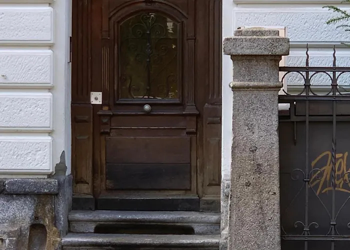 3 Bedroom Duplex In Wiedikon * Zürich