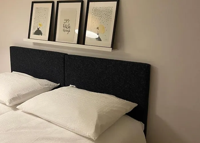 Lägenhet 3 Bedroom Duplex In Wiedikon *